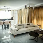 Four Seasons - Luxury *