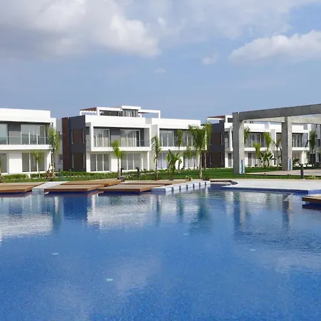 Luxury Garden - Four Seasons Boghaz, Iskele *
