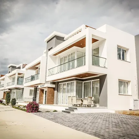 Four Seasons - Luxury Apartament *