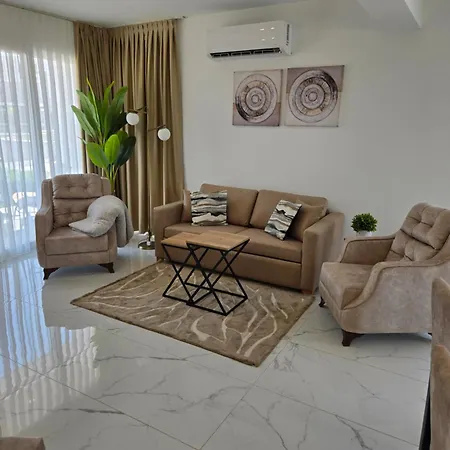 Four Seasons - Luxury Apartment