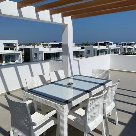 Four Seasons - Luxury Apartment *